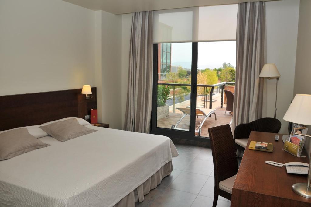 Dolce By Wyndham Barcelona Resort サン・エステヴェ・セスロヴィレス 部屋 写真