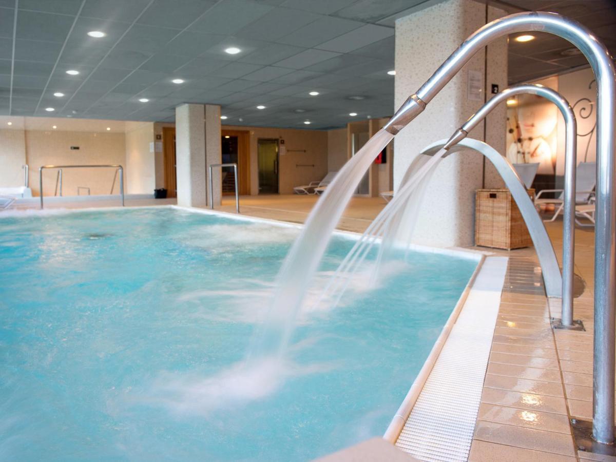Dolce By Wyndham Barcelona Resort サン・エステヴェ・セスロヴィレス エクステリア 写真