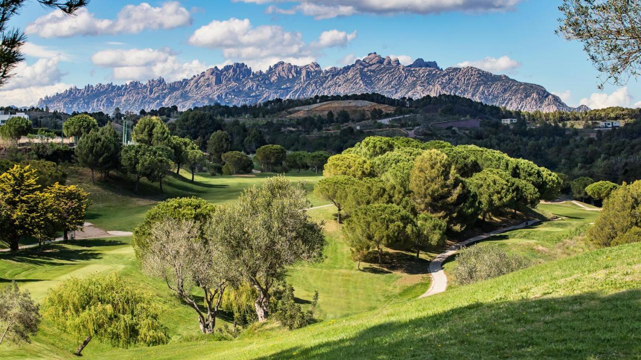 Dolce By Wyndham Barcelona Resort サン・エステヴェ・セスロヴィレス エクステリア 写真